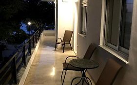 Tasoula'S Beachside Rooms